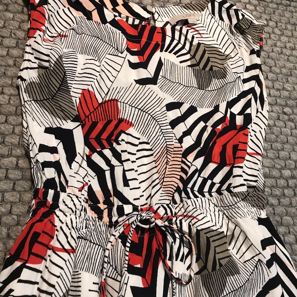 Loft Dress - Picture 3 of 4